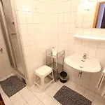 Гостевой дом Cprooms24 Miesenbach (Lower Austria)