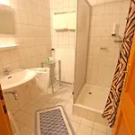 Cprooms24 Гостевой дом Miesenbach (Lower Austria)