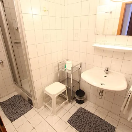 Πανσιόν Cprooms24 Miesenbach (Lower Austria)