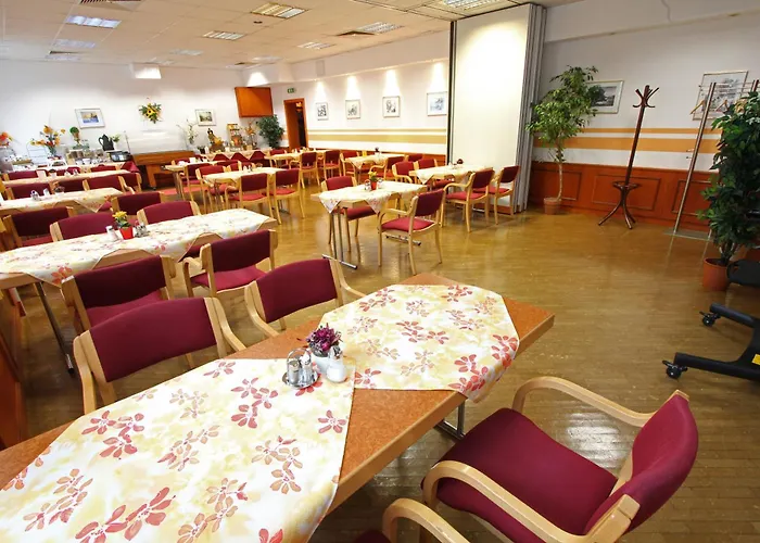 Cprooms24 بيت ضيافة Miesenbach (Lower Austria)